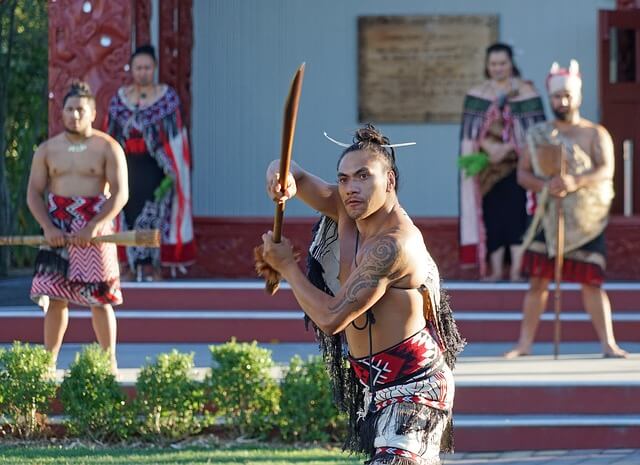 maori-2151594_640 (1) tatuaje tradicional maorí